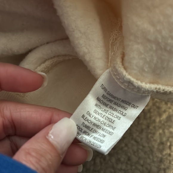 Disney Alice In Wonderland crewneck size small - Picture 7 of 10